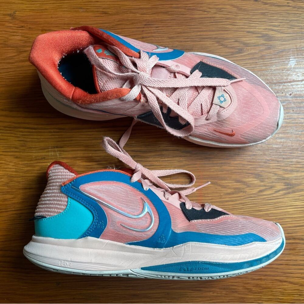 Nike Kyrie 5 Low Madder Root Women’s Sz 7 Multi DJ6012-800